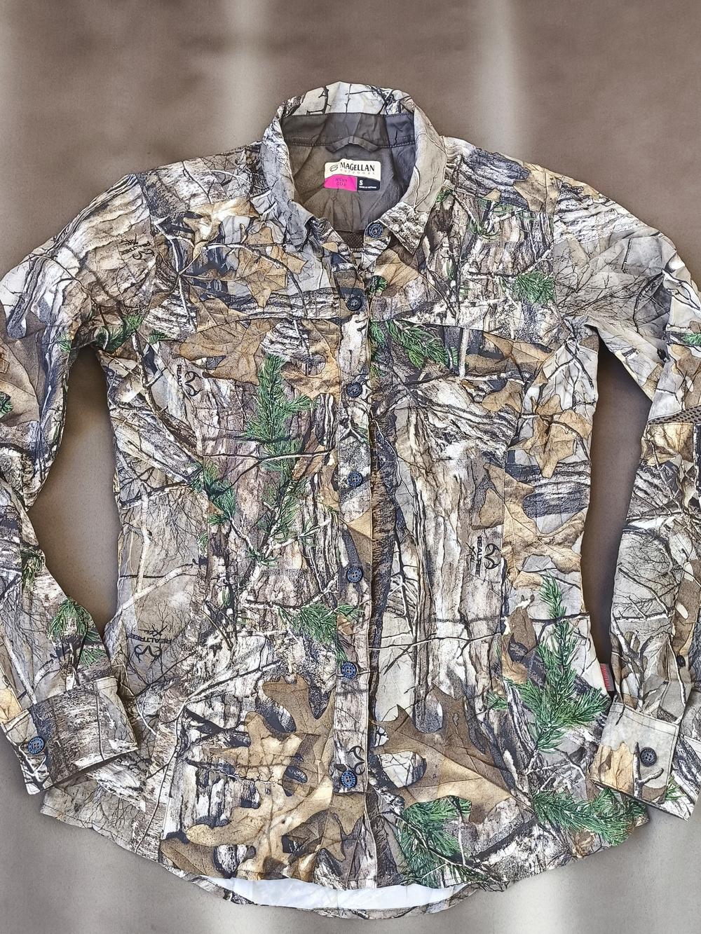Magellan Outdoors Women Camo Button-Down Hunt Shirt Size Medium EUC